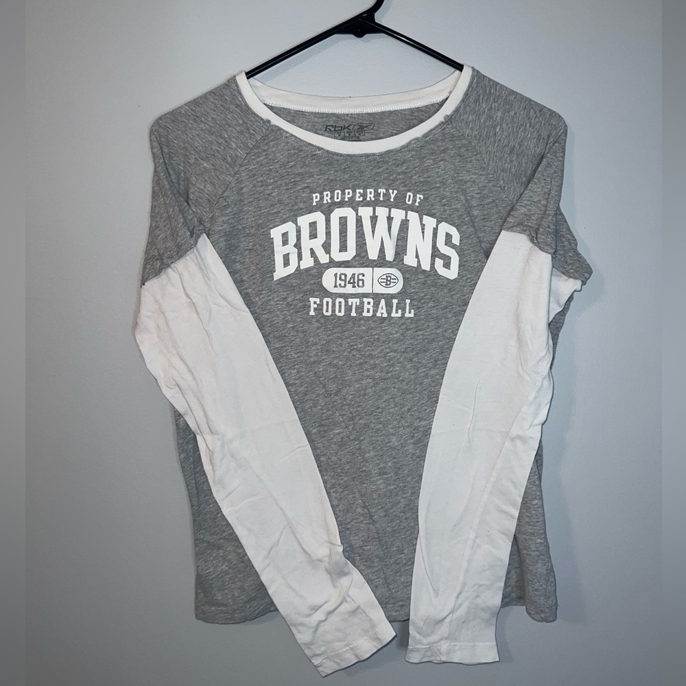 Grey & White Cleveland Browns Shirt!  Size Medium